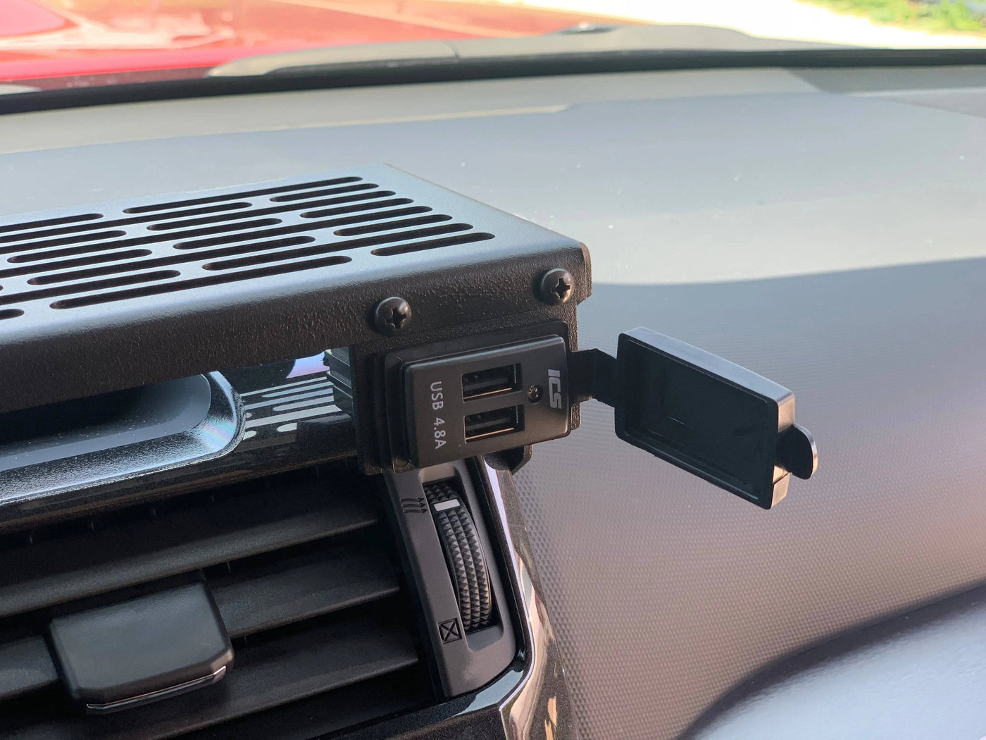 Toyota 4Runner/Lexus GX 460 USB Charger Mount ICS FAB